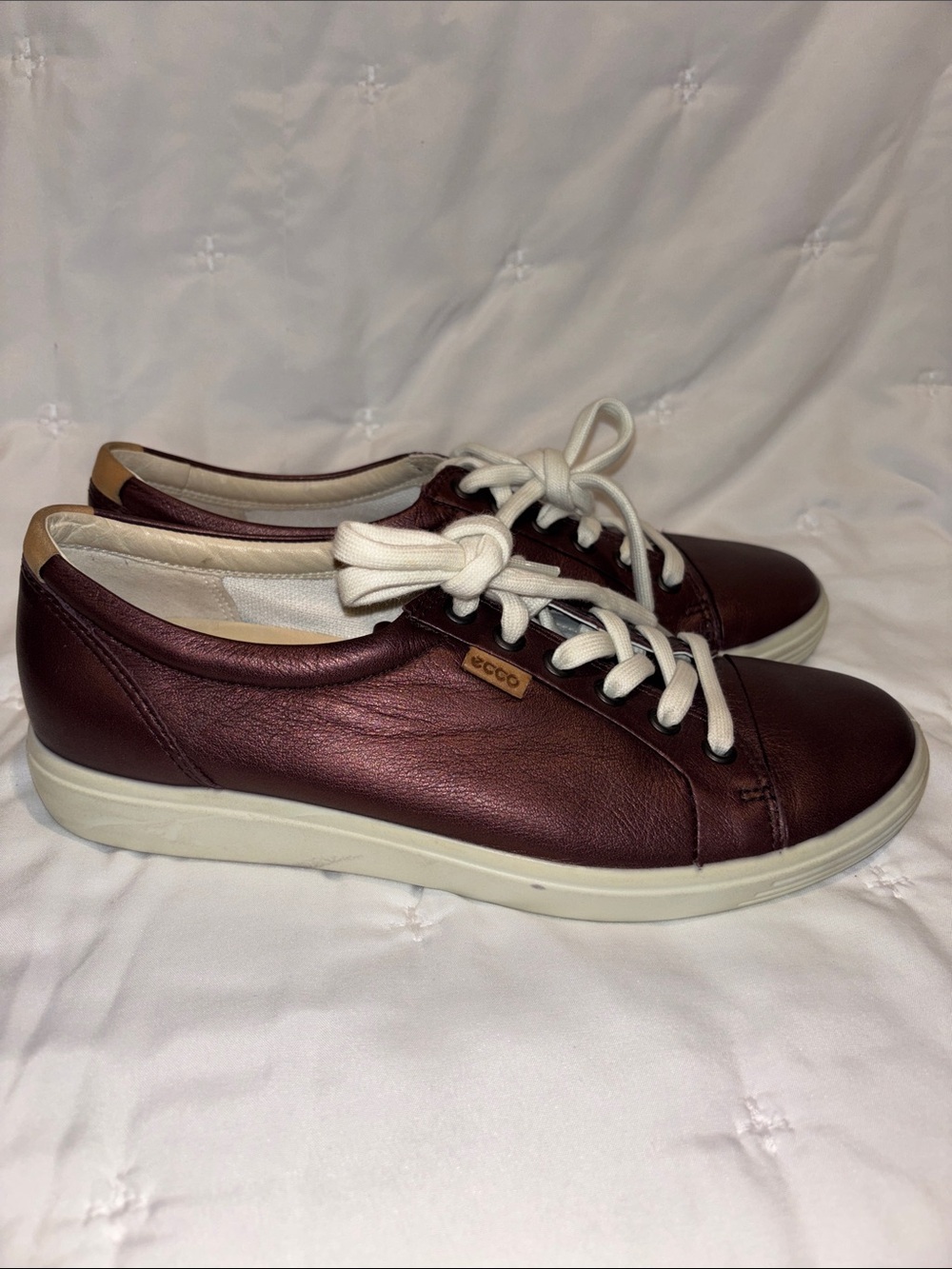 Ecco Danish Design Sneakers in Burgundy with Cream Accents